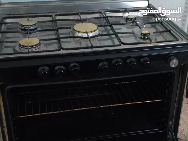 Universal Ovens in Zarqa