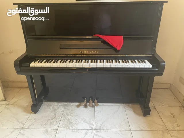 بيانو كورى أسود ماركة young Chang
