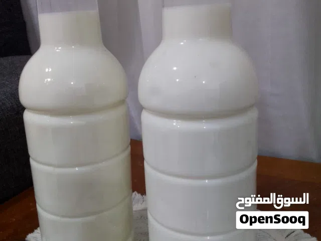 يوجد حليب ماعز للبيع اليومي