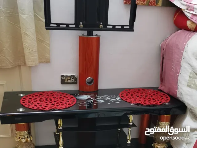 طاولة شاشة