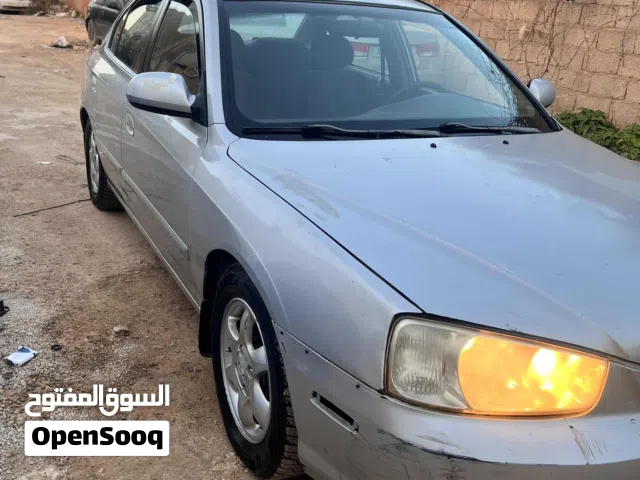 2002 هيونداي افانتي Standard