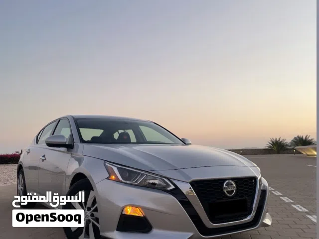 Used Nissan Altima in Al Dakhiliya