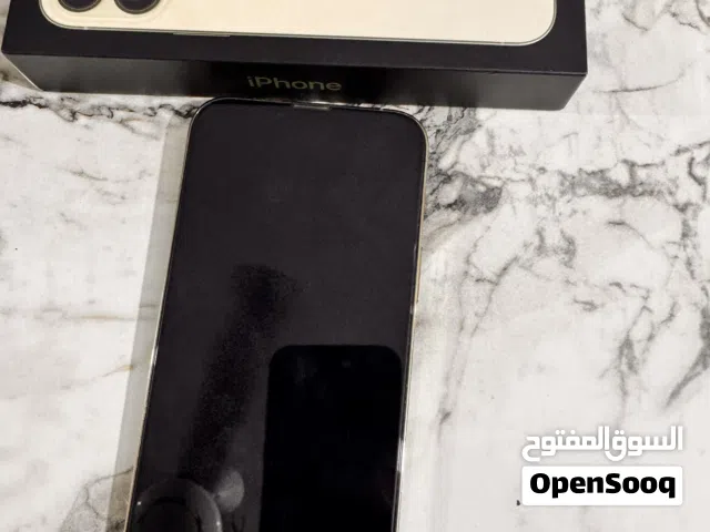 ايفون13برو ماكس اللون ذهبي ذاكرة 256 جيجا الجهاز ماستر شرق اوسط للبيع فقط الظهر مفطور نظافة 100%