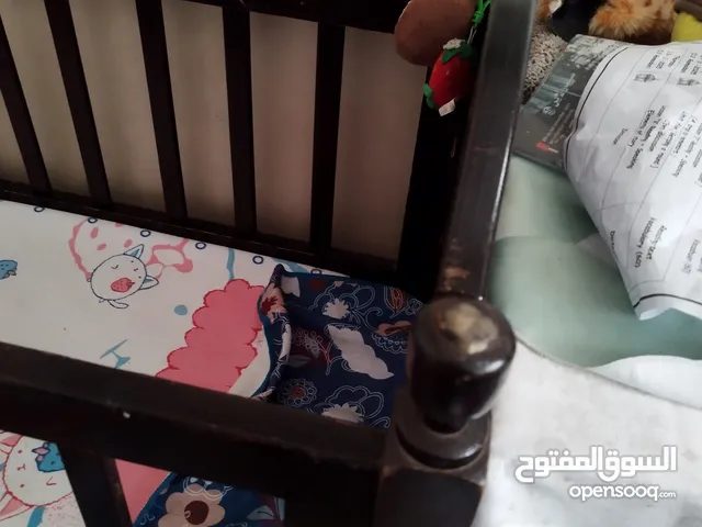 تخت اطفال خشب لاتية تقيل وتخت معظن هزاز تقيل وجديد
