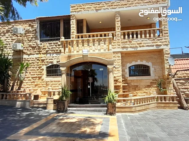 600 m2 4 Bedrooms Villa for Rent in Amman Airport Road - Manaseer Gs