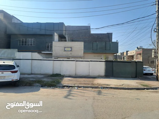 327m2 4 Bedrooms Townhouse for Sale in Baghdad Saidiya