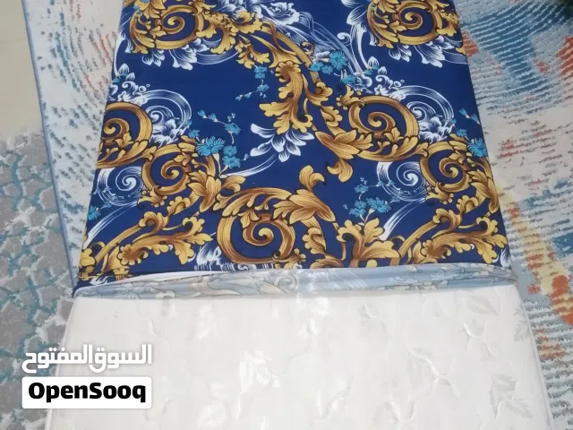 2 مراتب طبية شبه جديدة