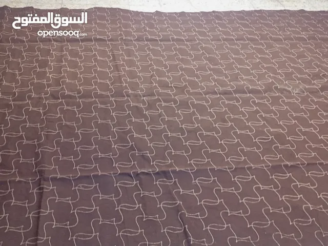 شوف الوصف جوته الطول 5 والعرض 3