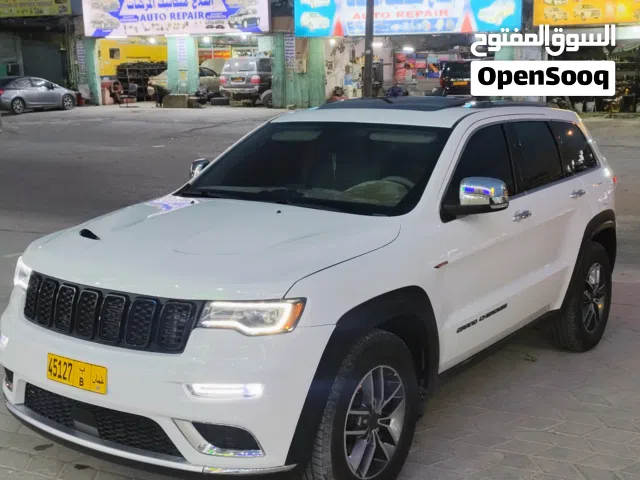 Used Jeep Grand Cherokee in Dhofar