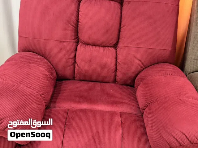 كراسي شبه جديدة جداً