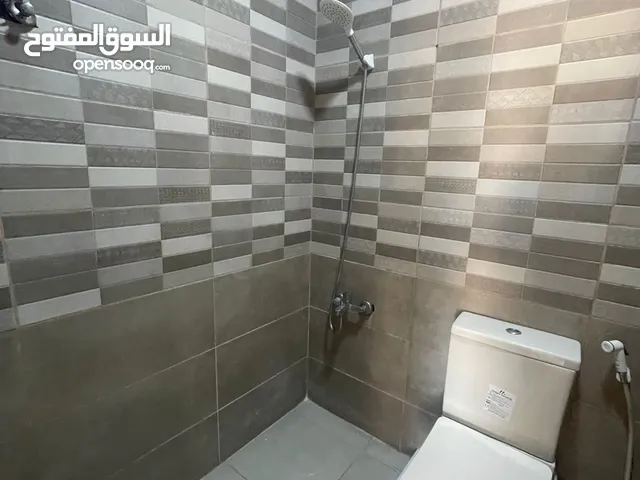 شقة فارغة للايجار في الجبيهة 3 نوم 250