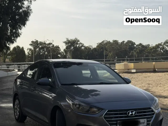 2019 هيونداي اكسنت Standard