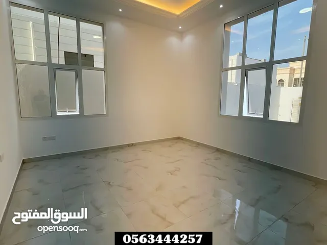 للإيجار استوديو vip مدخل خاص في منطقة شعبة الوطاه