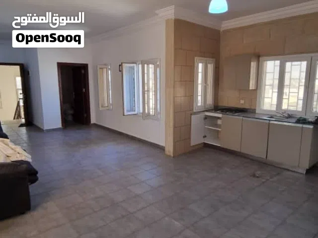 200 m2 2 Bedrooms Apartments for Rent in Benghazi Al Hawary
