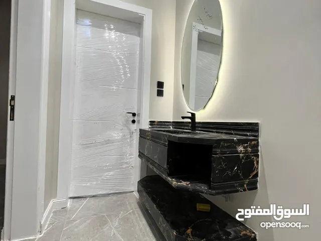 250 m2 3 Bedrooms Apartments for Rent in Tabuk Al safa