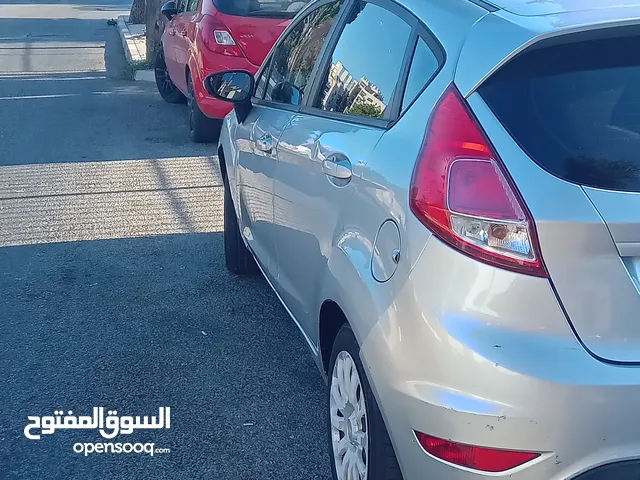 مطلوب سيارة جتس او فيرنا