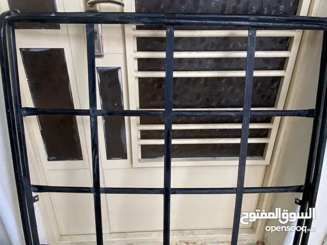 سيباية للبيع ب25 كاملة هية والبراغي والاستيكات