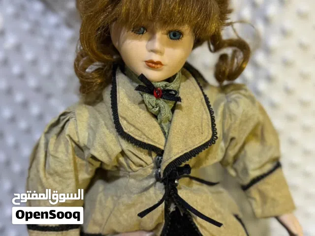 دمية بورسلان قديمة (Vintage 70s) للزينة أو الجمع