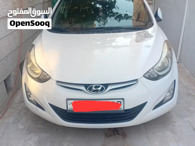 2015 هيونداي النترا Standard
