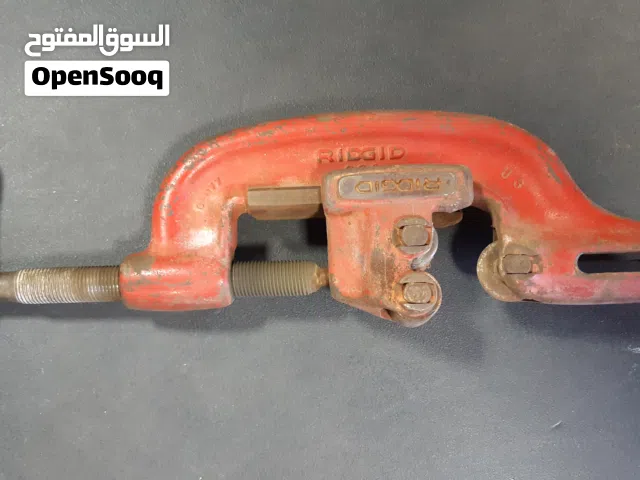 قصاص مواسير أوطوبوات أمريكي