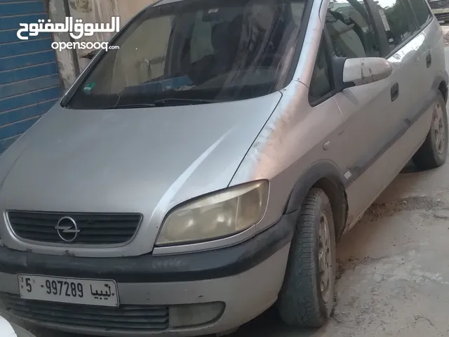 Used Opel Zafira in Tripoli