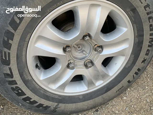 Other 16 Tyre & Rim in Al Sharqiya