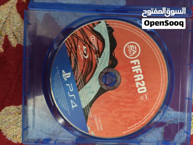 سيديات و قواعد شحن ps5