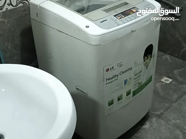 studio bed space available for rent 1 person already there need one person from 1st March