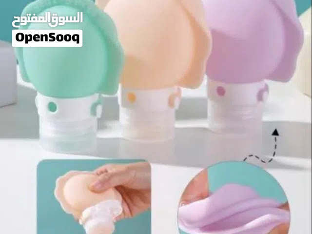 علب سيلكون  للمناسبات  والرحلات قابله إعاده الاستخدام  لوضع الشامبو او الدهان السائل الحبه 3000 يمني