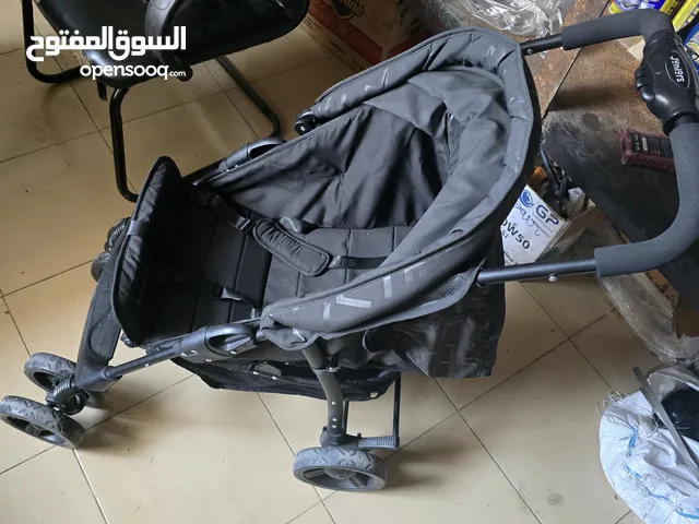 عربة اطفال