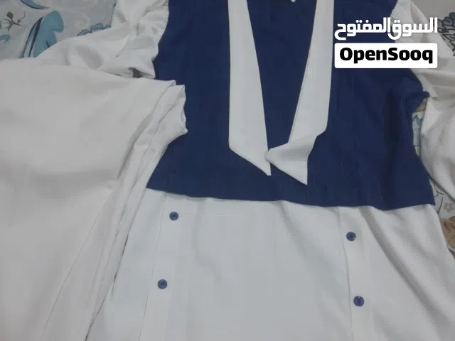 سوت كامل لون ابيض وازرق