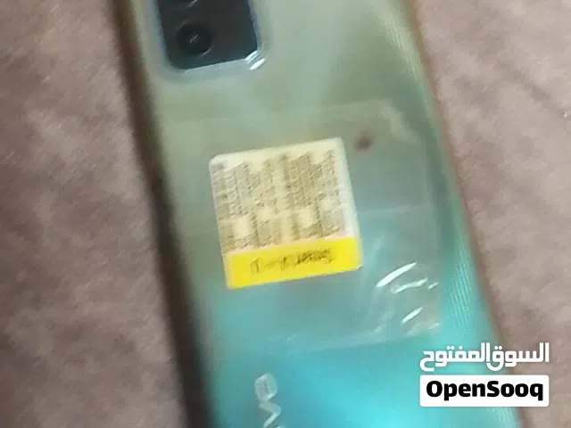 جهاز في كسر بالشاشه بس شغال ممتاز تواصل. اتش اب  نوعVivo