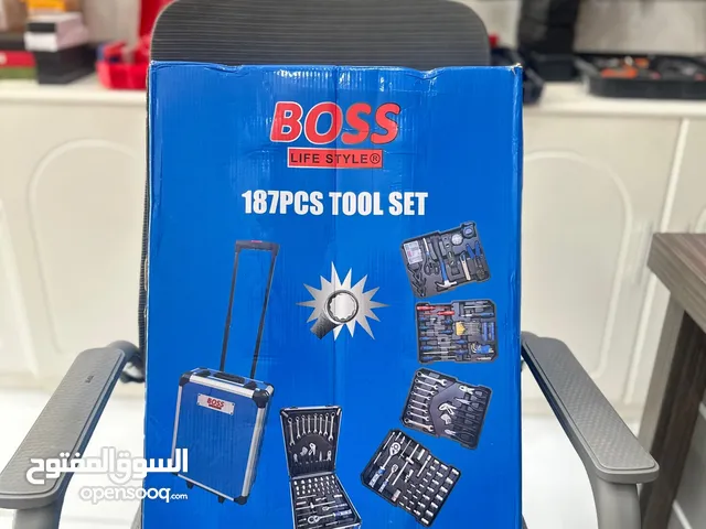 شنطة صندوق معدات فيها 187 اداة فك وتركيب المسامير وغيرها المزيد