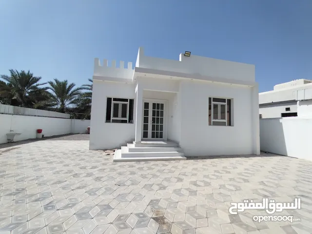 100 m2 2 Bedrooms Townhouse for Rent in Al Batinah Al Rumais