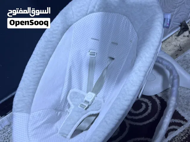 كرسي هزاز كهربائي للاطفال الرضع
