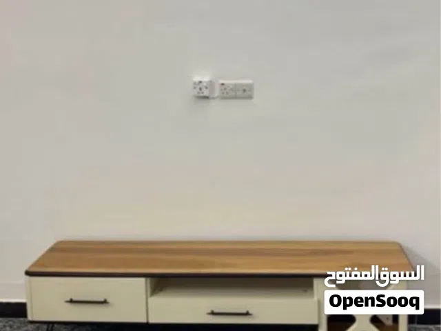 ميز تلفزيون