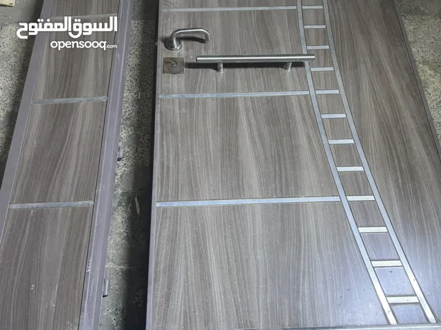 أبواب عدد 2 واحد خشب واحد قاصة تركي حديد