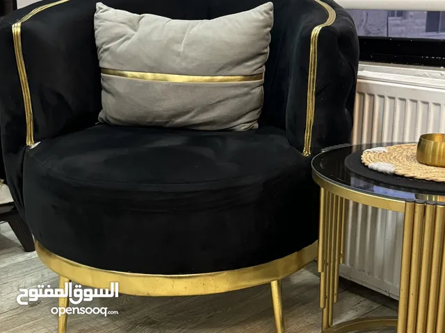 كنبايتين رسبشن مع طاولة وسطية
