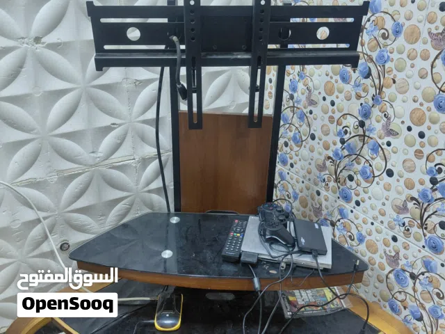 ميز بلازمة متحرك سعر 50 وبيه مجال عنوان البصره لتواصل رسالة على واتساب فقط