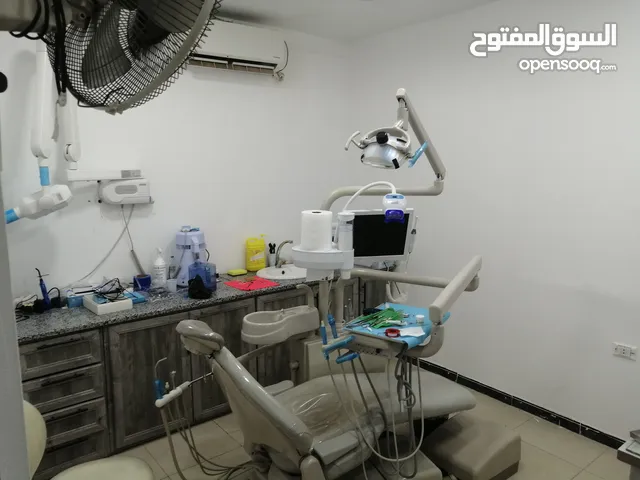 عيادة اسنان كاملة للبيع بسعر مغري -الزرقاء -مدينة الشرق