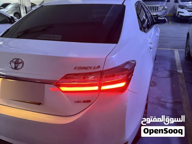 1.6 engine Toyota corolla 2018 GCC urgent sale very less fuel consumption