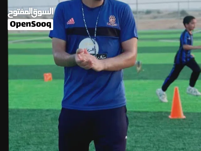 مدرب كره قدم