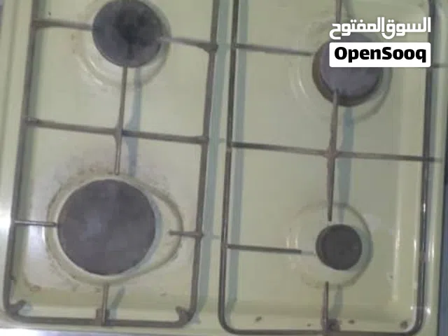 للبيع فرن بوتاجاز  نظيف شغال وكاله مضمون من اي خلل