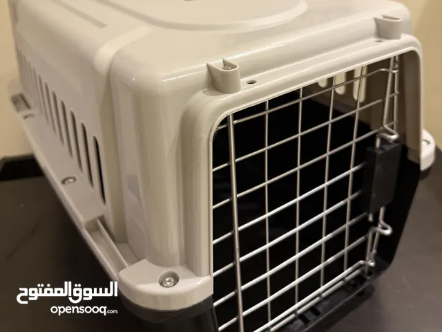 قفص للقطط استعمال يوم واحد فقط بحالة ممتازة
