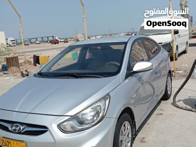 2012 هيونداي اكسنت GL