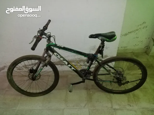 بسكلبت جنط 26 + 20  للبيع بدهم صيانه