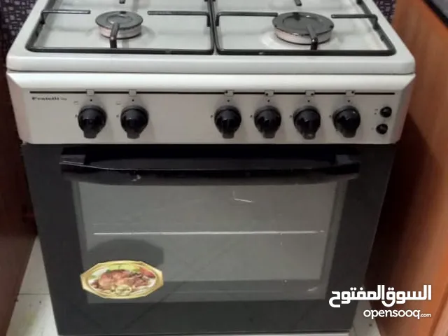 Cooking range - well maintained only used for 6 months