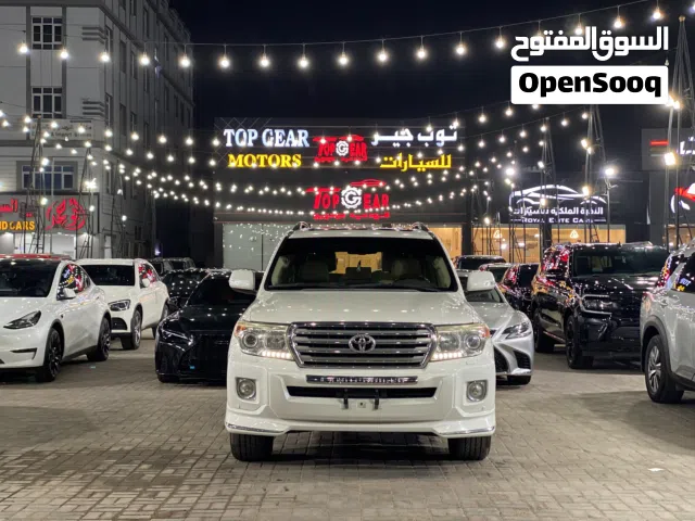 Used Toyota Land Cruiser in Muscat