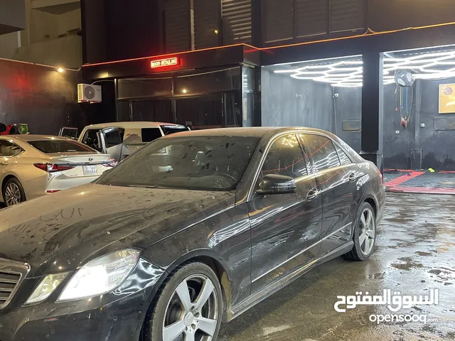 مرسيدس E350 جديدة بحالة الدار