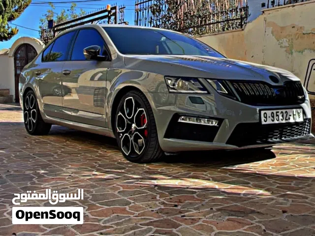 السوق المفتوح اسيارة ما في عليه حاكي اسيارة  موجودة في الخليل